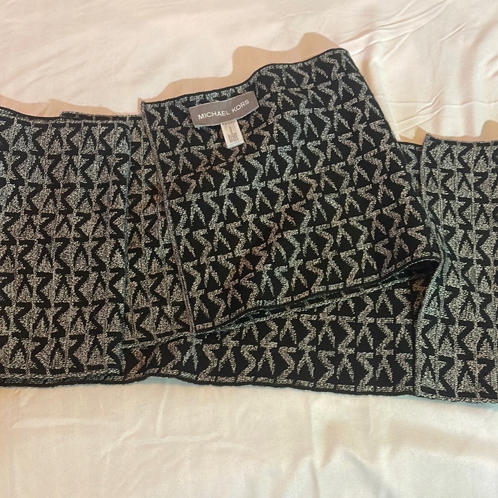 Ladies Wool Scarf. By Michael Kors